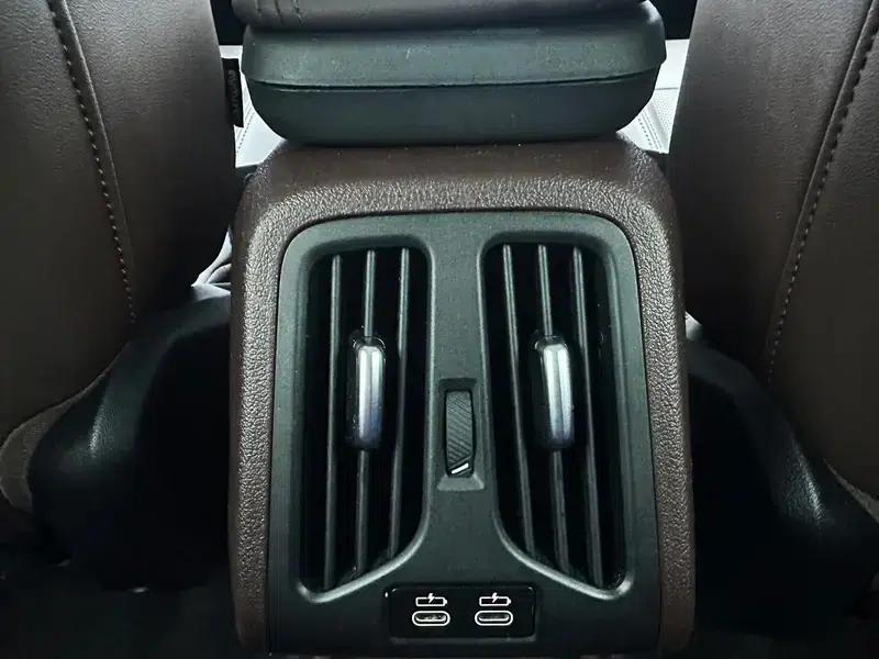 2023 BMW X1 sDrive20Li X Design Package — миниатюра 13
