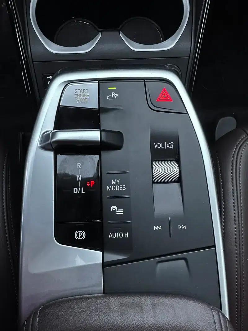 2023 BMW X1 sDrive20Li X Design Package — миниатюра 22