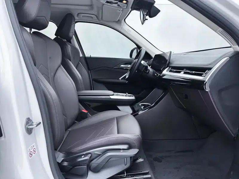 2023 BMW X1 sDrive20Li X Design Package — миниатюра 23