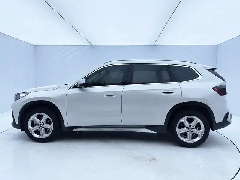 2023 BMW X1 sDrive20Li X Design Package — миниатюра 4