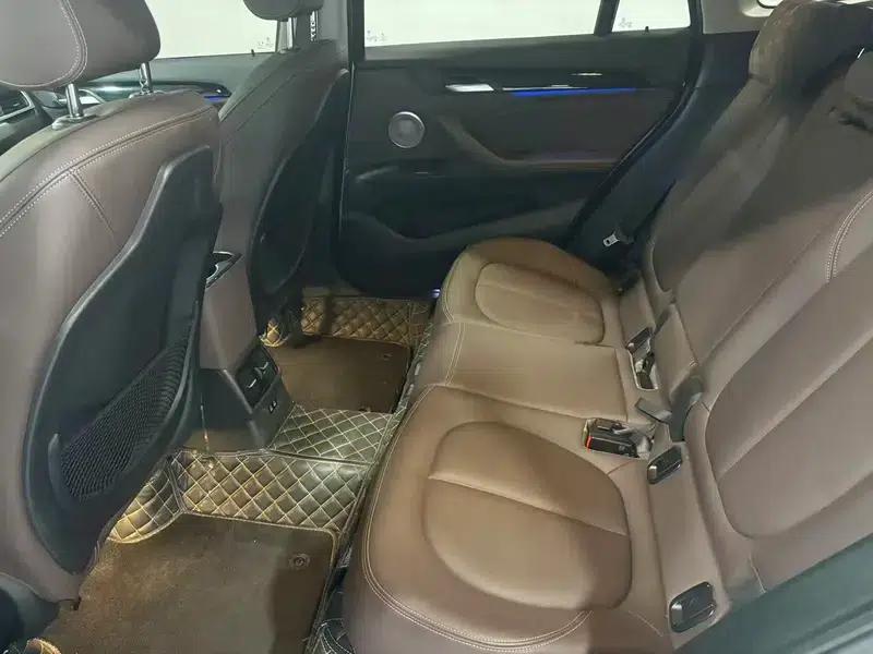 BMW X1 2022 xDrive25Li Premium — миниатюра 10