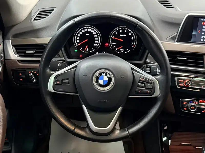 BMW X1 2018 sDrive18Li Premium — миниатюра 13