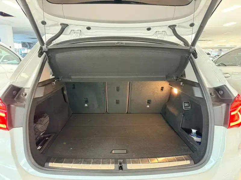 BMW X1 2018 sDrive18Li Premium — миниатюра 17