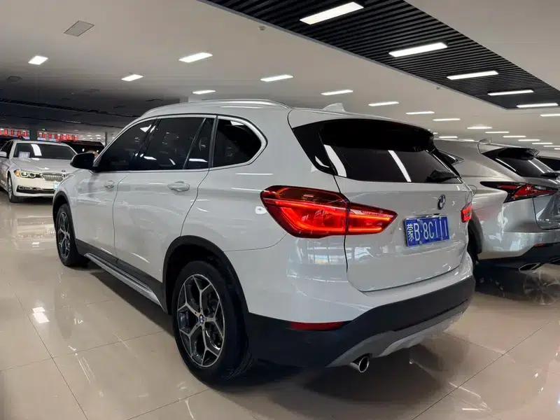 BMW X1 2018 sDrive18Li Premium — миниатюра 4