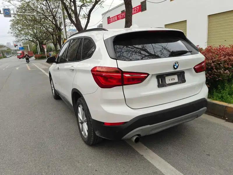 BMW X1 2016 sDrive18Li Fashion Edition — миниатюра 4