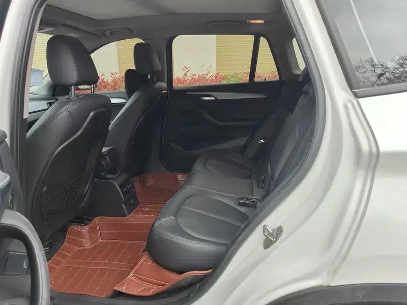 BMW X1 2016 sDrive18Li Fashion Edition — миниатюра 9