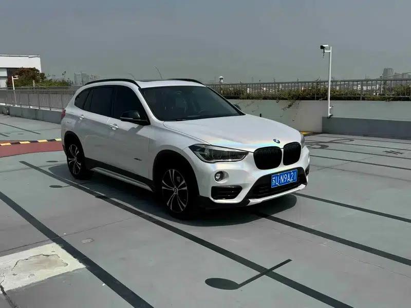 BMW X1 2016 sDrive18Li Luxury — миниатюра 3