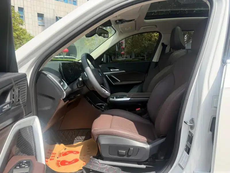 BMW X1 2023 sDrive25Li M Sport Package — миниатюра 17