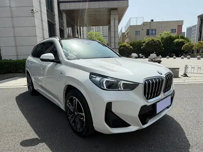 BMW X1 2023 sDrive25Li M Sport Package — миниатюра 3