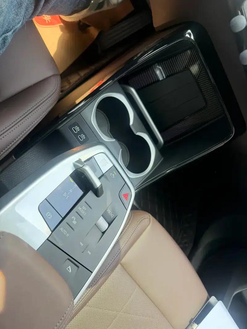 BMW X1 2023 sDrive25Li M Sport Package — миниатюра 8