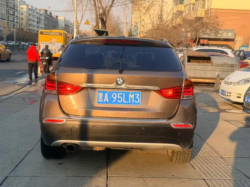 BMW X1 2012 sDrive18i Luxury — миниатюра 5