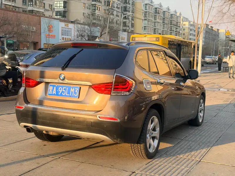 BMW X1 2012 sDrive18i Luxury — миниатюра 6