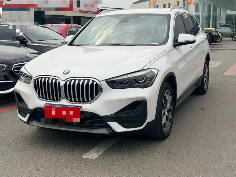 BMW X1 2021 sDrive25Li Leading Edition — миниатюра 1