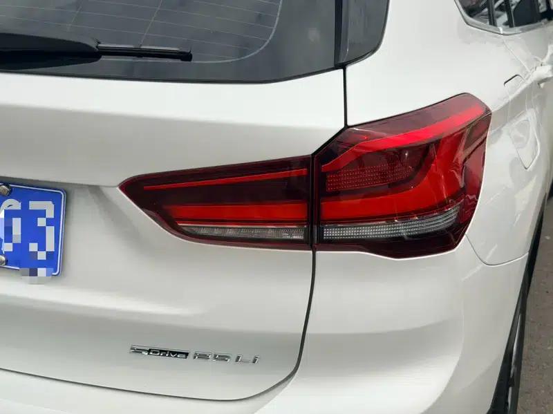 BMW X1 2021 sDrive25Li Leading Edition — миниатюра 8