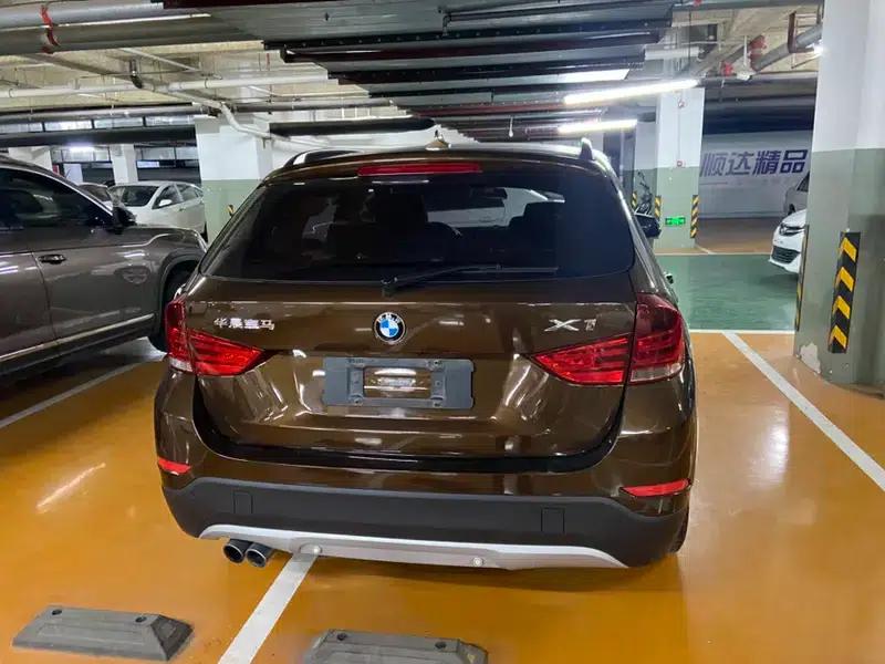 BMW X1 2015 sDrive18i Leading Upgrade Edition — миниатюра 5