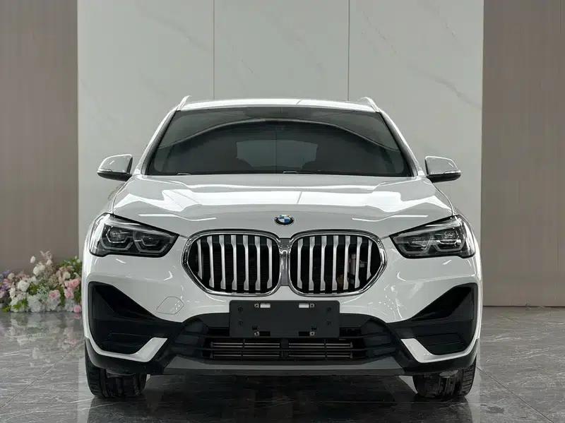 BMW X1 2022 sDrive25Li Leading Edition — миниатюра 2