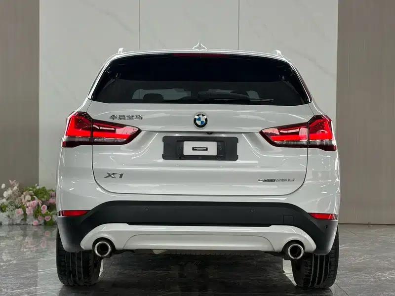 BMW X1 2022 sDrive25Li Leading Edition — миниатюра 4