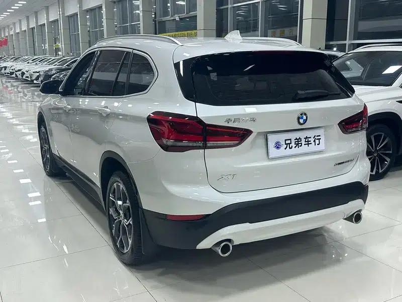 BMW X1 2020 sDrive25Li Leading Edition — миниатюра 3