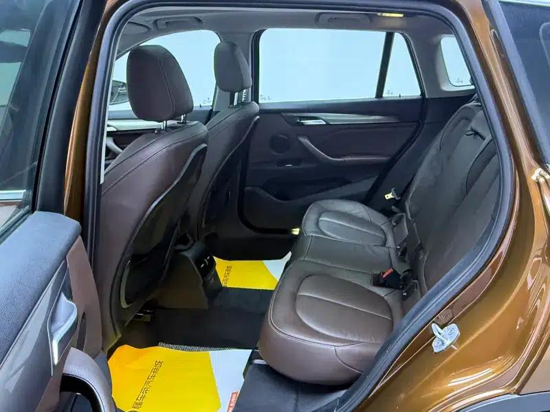 BMW X1 2019 xDrive20Li Premium — миниатюра 18