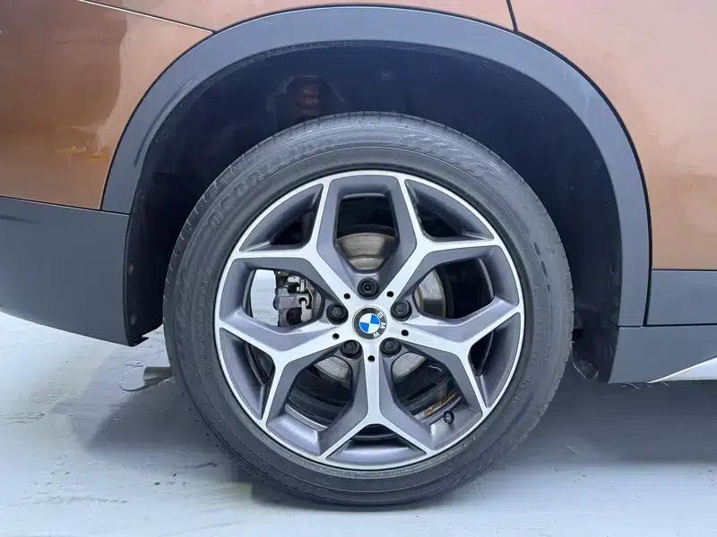 BMW X1 2019 xDrive20Li Premium — миниатюра 9