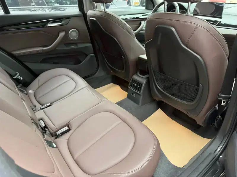 BMW X1 2022 sDrive25Li Leading Edition — миниатюра 13