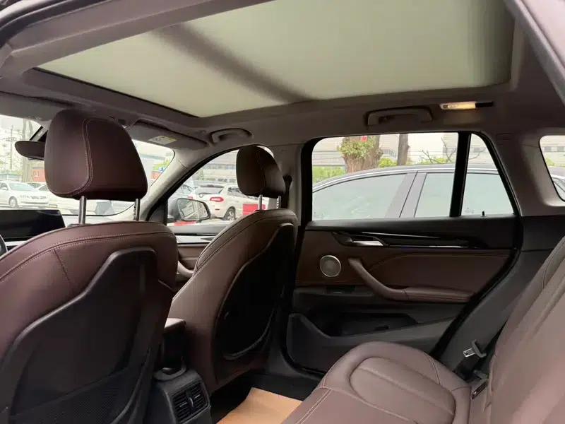 BMW X1 2022 sDrive25Li Leading Edition — миниатюра 14
