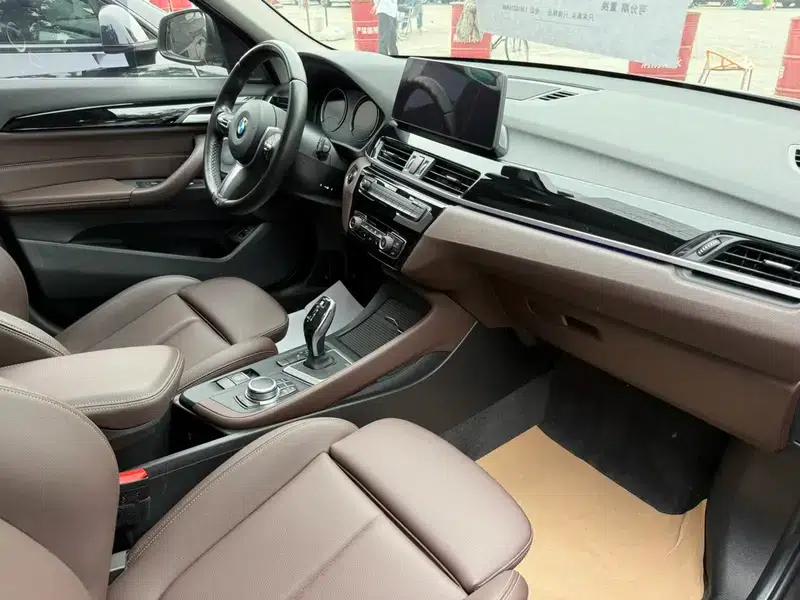 BMW X1 2022 sDrive25Li Leading Edition — миниатюра 10