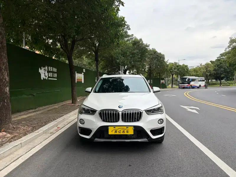 BMW X1 2018 sDrive20Li Leading Edition — миниатюра 2