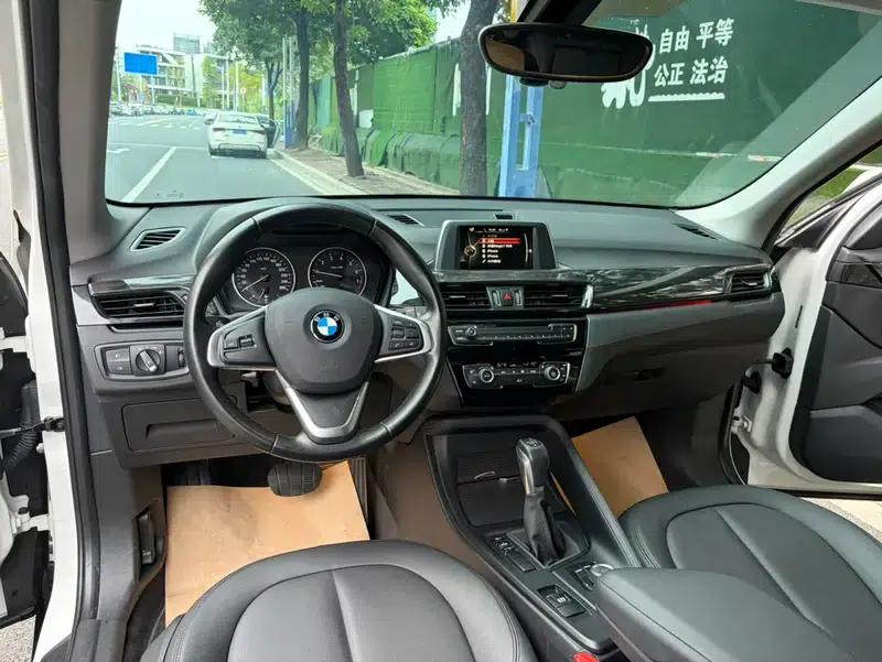 BMW X1 2018 sDrive20Li Leading Edition — миниатюра 15