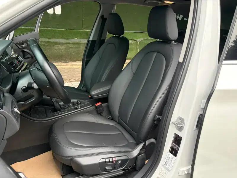 BMW X1 2018 sDrive20Li Leading Edition — миниатюра 19