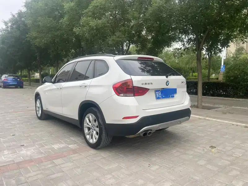 BMW X1 2014 sDrive18i Fashion Edition — миниатюра 4