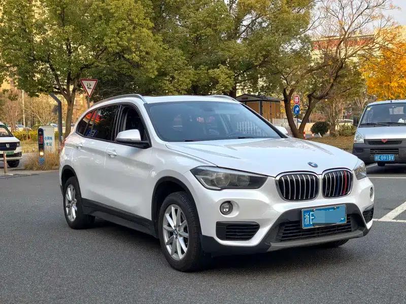 BMW X1 2016 sDrive18Li Fashion Edition — миниатюра 3