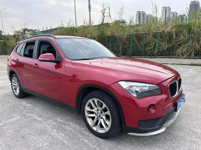 BMW X1 2015 sDrive18i Fashion Upgrade Edition — миниатюра 3