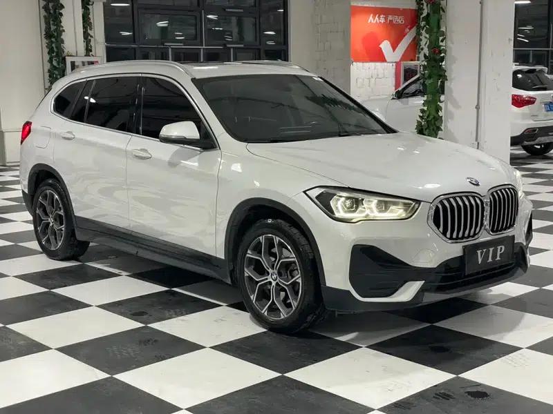 BMW X1 2022 sDrive25Li Leading Edition — миниатюра 3