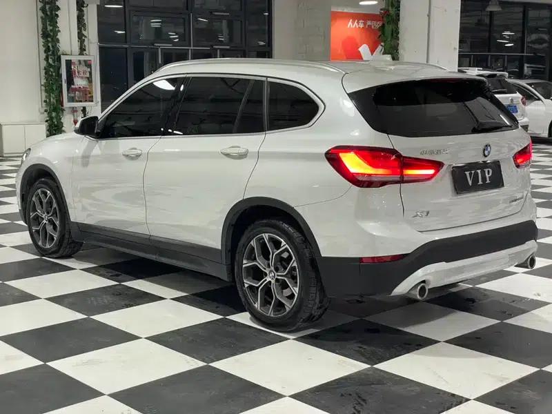 BMW X1 2022 sDrive25Li Leading Edition — миниатюра 4
