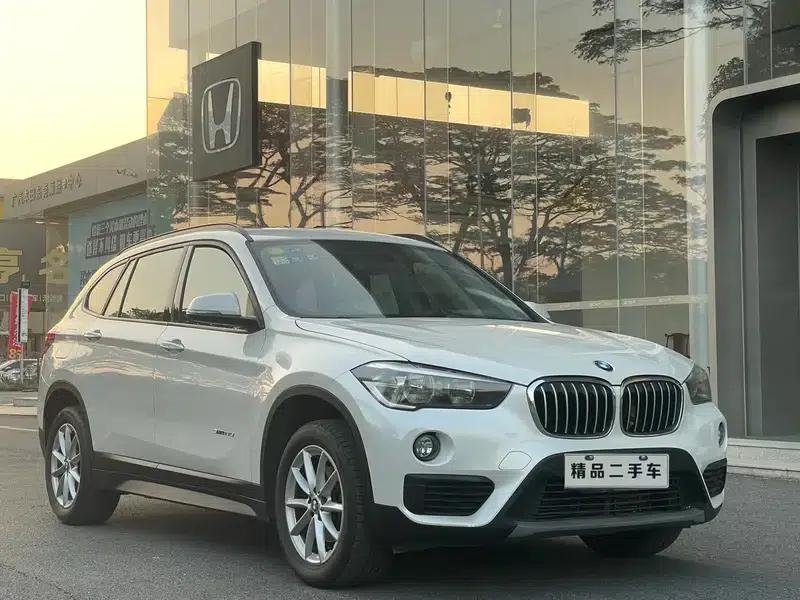 BMW X1 2018 sDrive18Li Fashion Edition — миниатюра 3