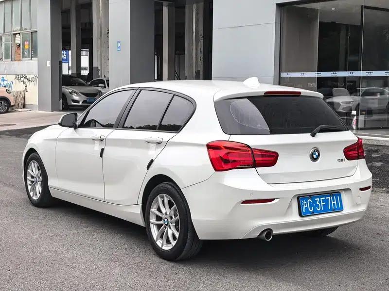 BMW 1 Series (Imported) 2016 118i Leading Edition — миниатюра 5