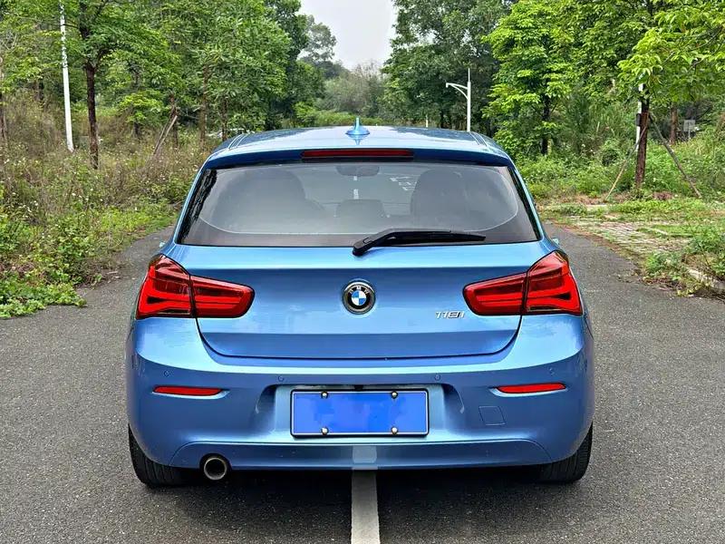 BMW 1 Series (Imported) 2018 118i Leading Edition — миниатюра 5