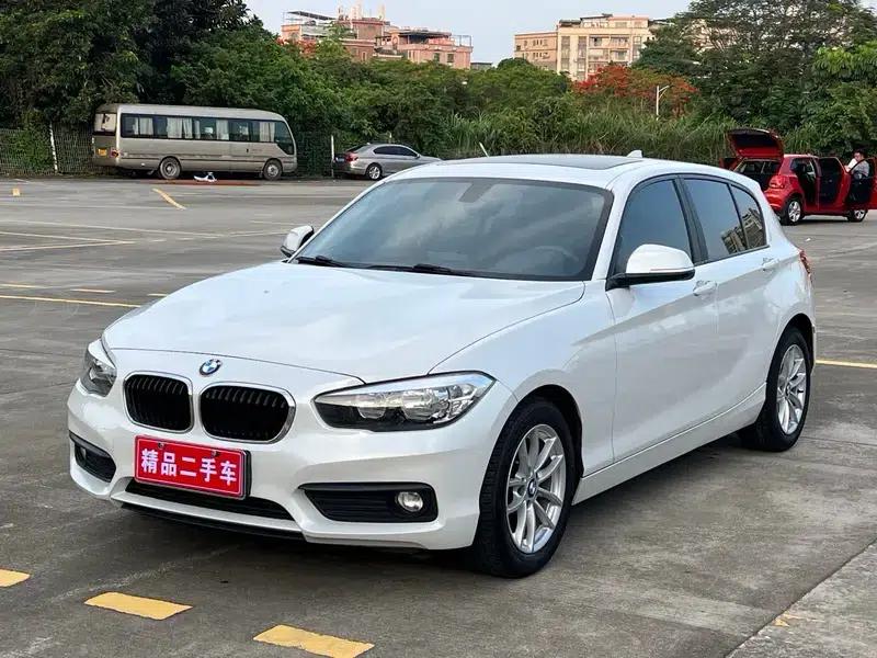 BMW 1 Series (Imported) 2016 118i Leading Edition — миниатюра 1