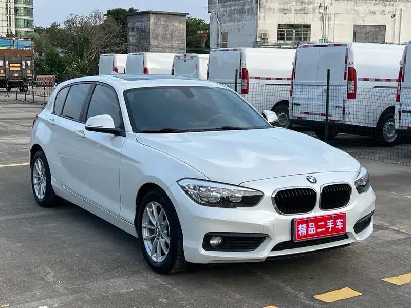 BMW 1 Series (Imported) 2016 118i Leading Edition — миниатюра 3