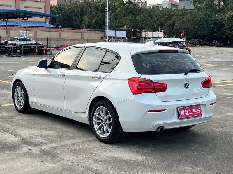 BMW 1 Series (Imported) 2016 118i Leading Edition — миниатюра 4
