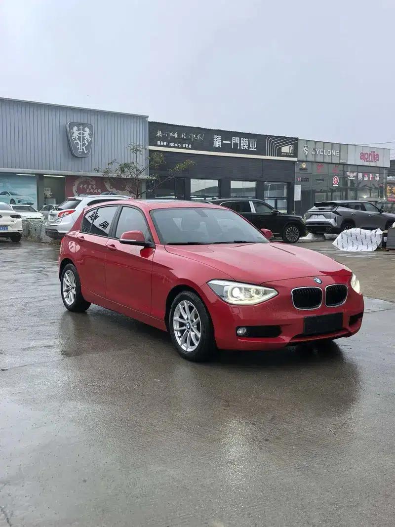 BMW 1 Series (Imported) 2013 Facelift 118i Leading Edition — миниатюра 3
