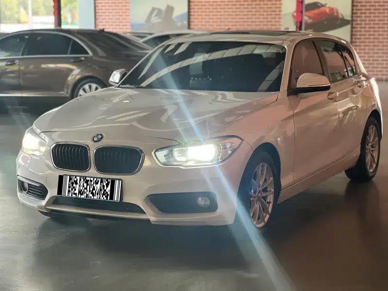 BMW 1 Series (Imported) 2018 118i Leading Edition — миниатюра 1