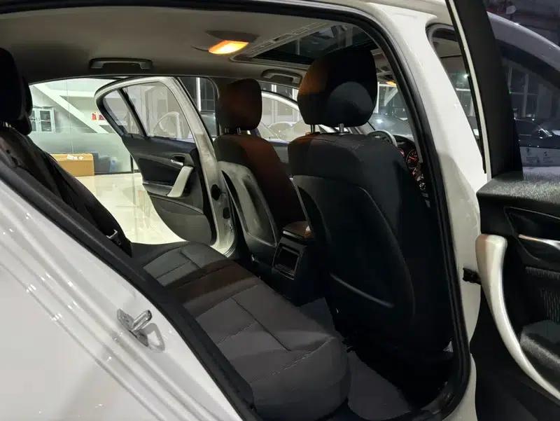 BMW 1 Series (Imported) 2013 Facelift 116i Leading Edition — миниатюра 15