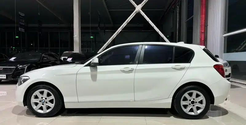 BMW 1 Series (Imported) 2013 Facelift 116i Leading Edition — миниатюра 4