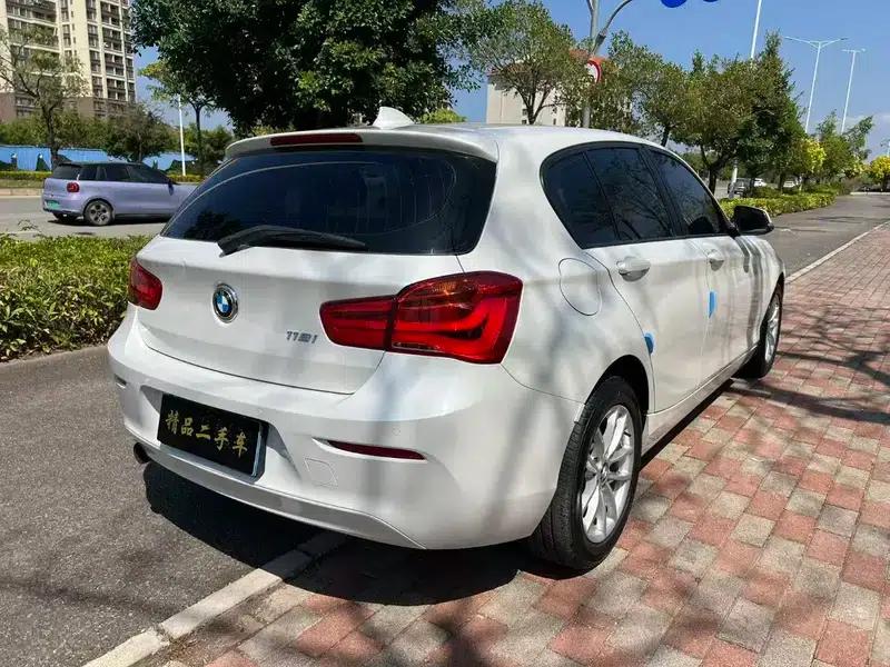 BMW 1 Series (Imported) 2016 118i Leading Edition — миниатюра 6