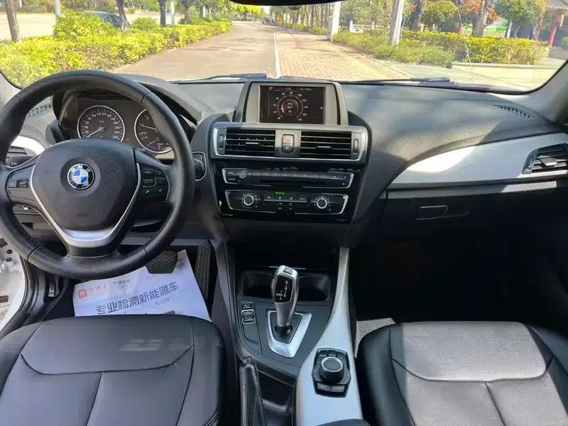BMW 1 Series (Imported) 2016 118i Leading Edition — миниатюра 7
