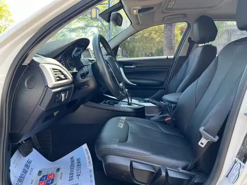 BMW 1 Series (Imported) 2016 118i Leading Edition — миниатюра 8
