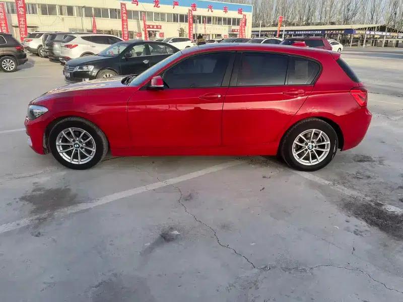 BMW 1 Series (Imported) 2016 118i Leading Edition — миниатюра 3