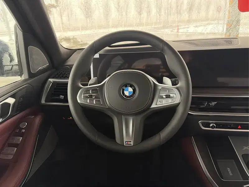 BMW X5 2025 xDrive40Li M Sport Shadow Edition — миниатюра 11